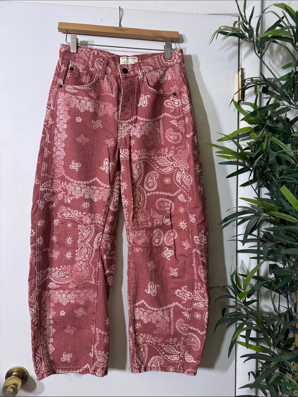 Free people Paisley Print barrell Jeans - Dusty Rose